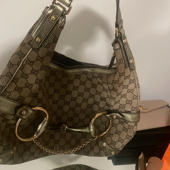 Gucci Authentic  green snake medium hobo with leather trim, gold hardware - Picture 3 of 5